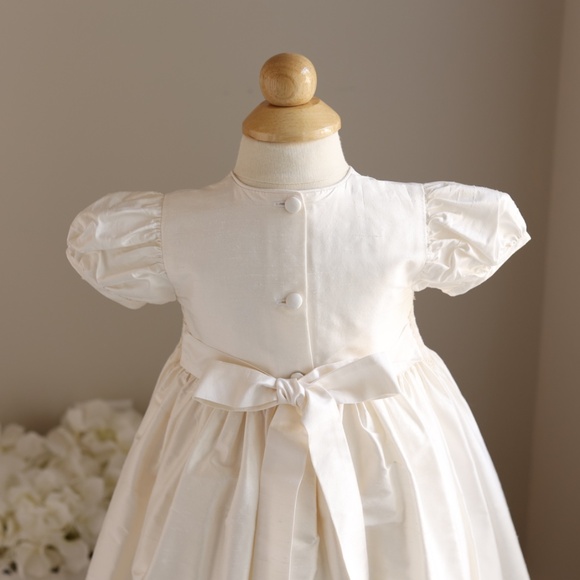 Strasburg Heirloom Smocked Silk Dress Ivory Special Occasion Gown 12 Months - Picture 6 of 8